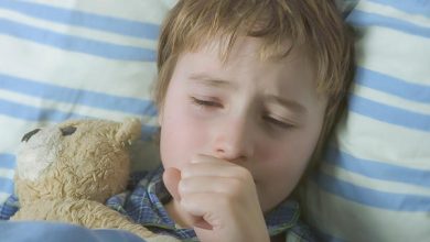 6 طرق لعلاج سعال الطفل قبل النوم